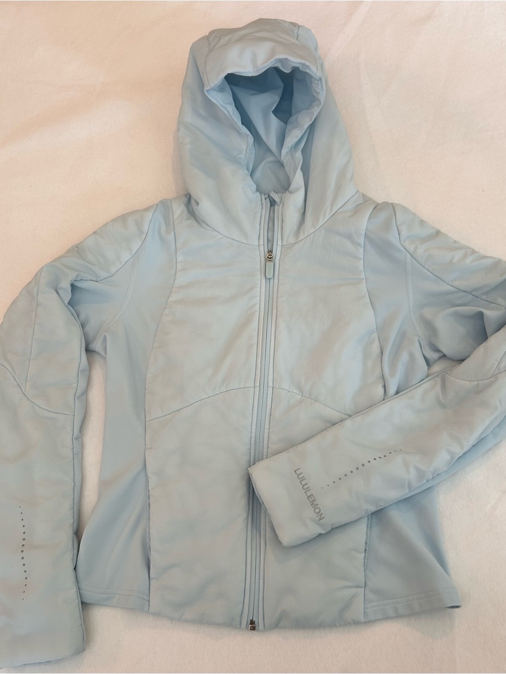 Lululemon Push Your Pace Insulated Hooded Jacket - Powder Blue size 10